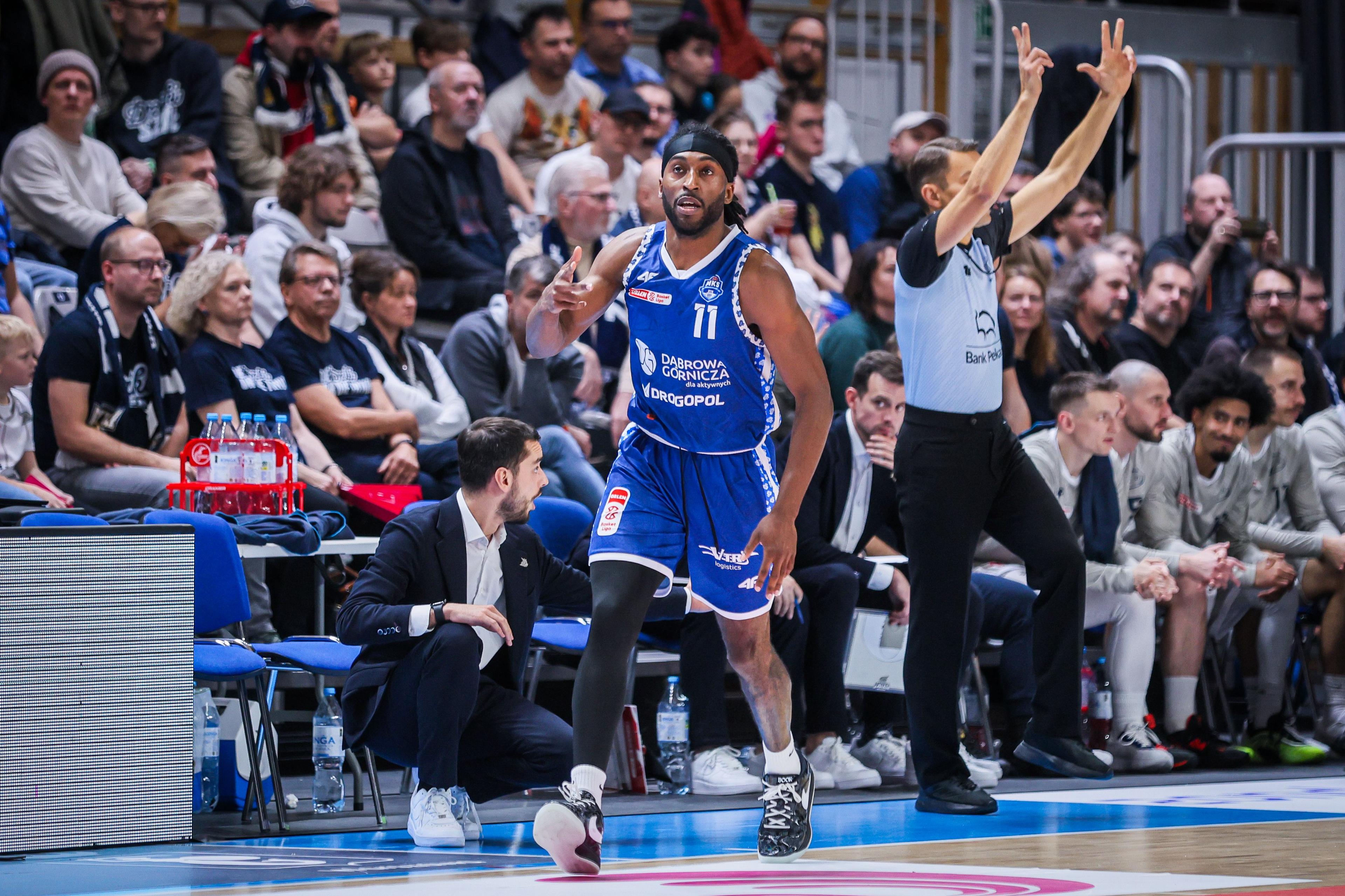 Ronald Curry: Gra w OBL uczy pokory