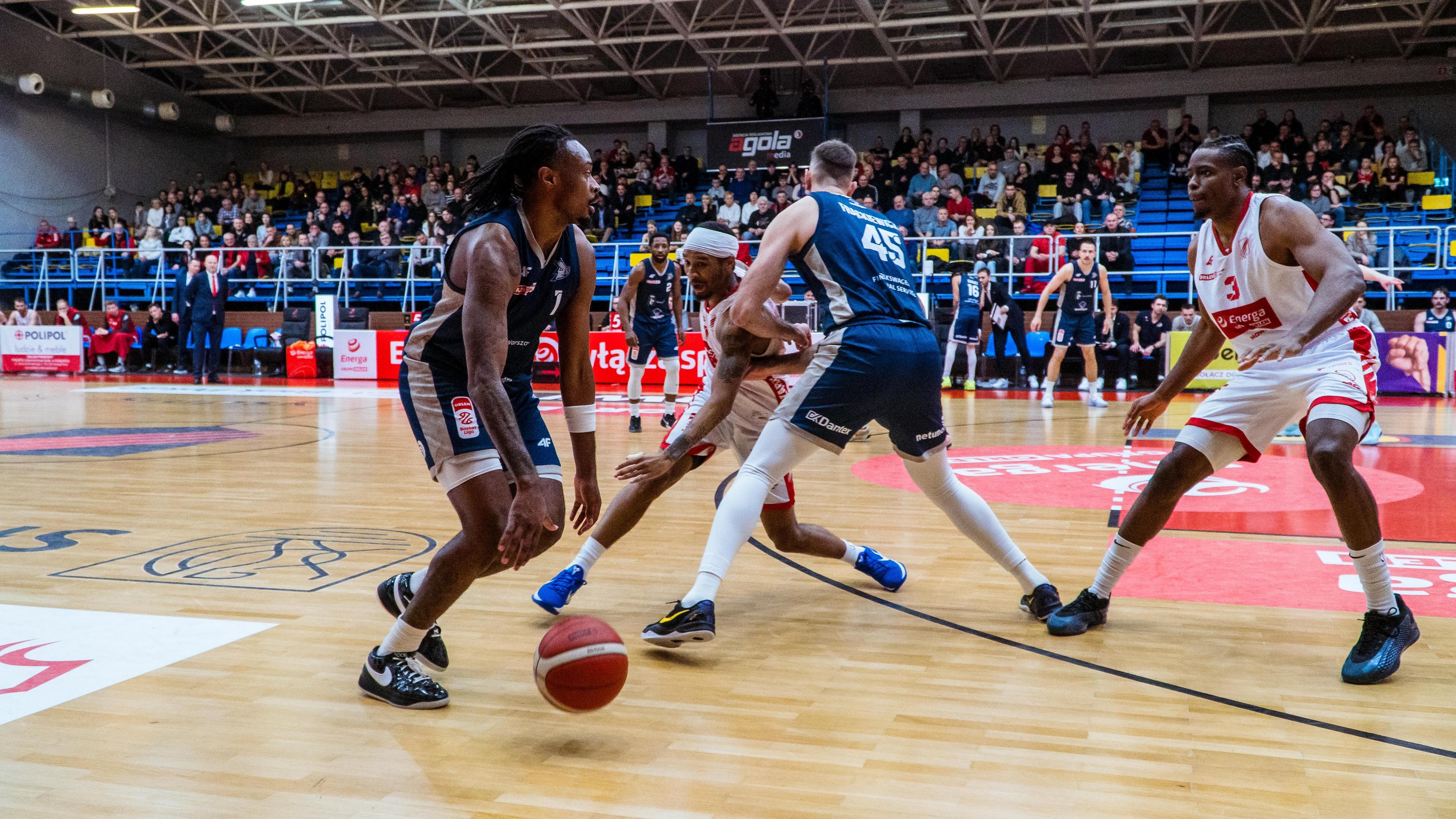 Dziki wygrywają w Słupsku!