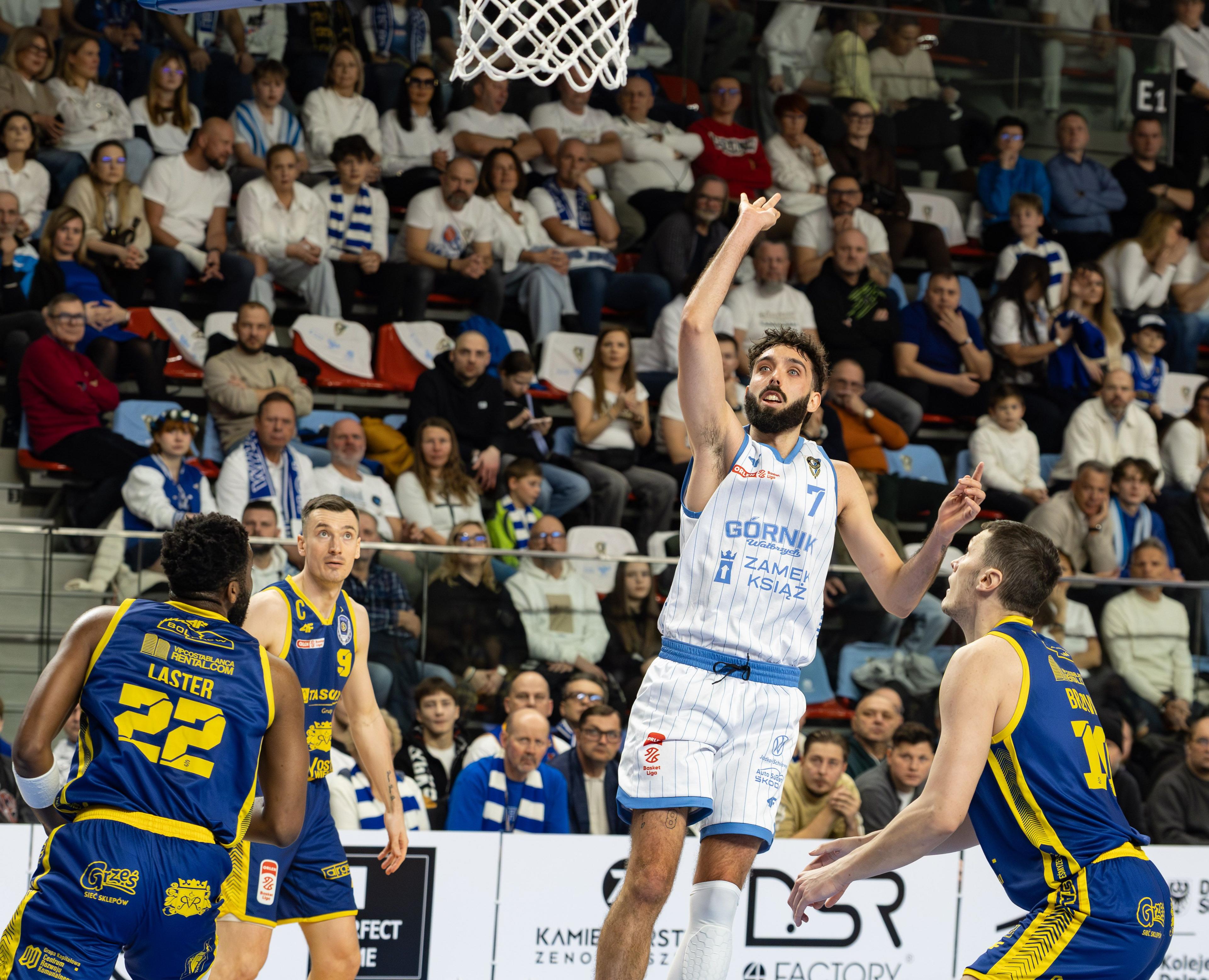 Górnik Zamek Książ wygrywa i jedzie do Sosnowca!