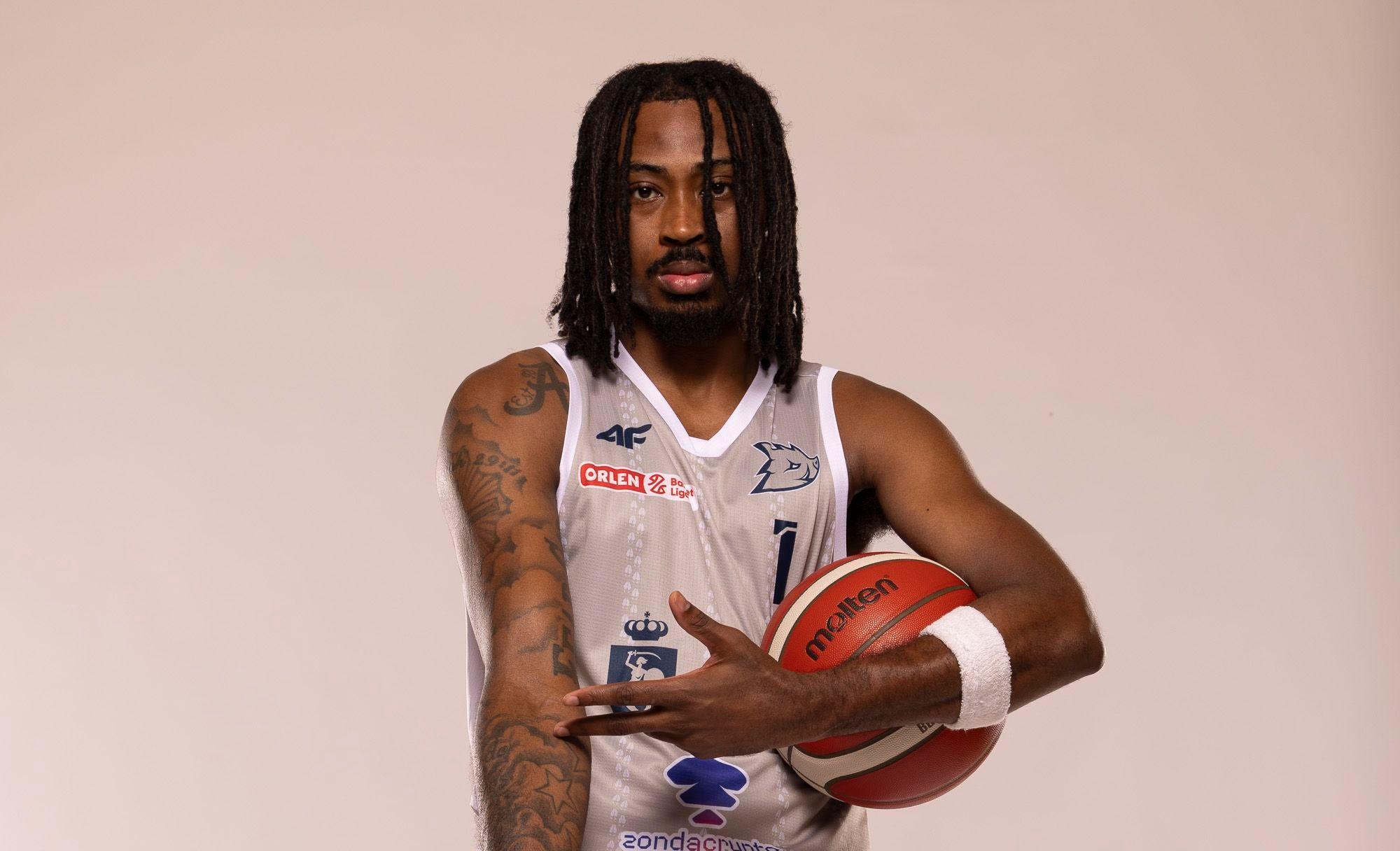 Wideo: 8 trójek Landriusa Hortona