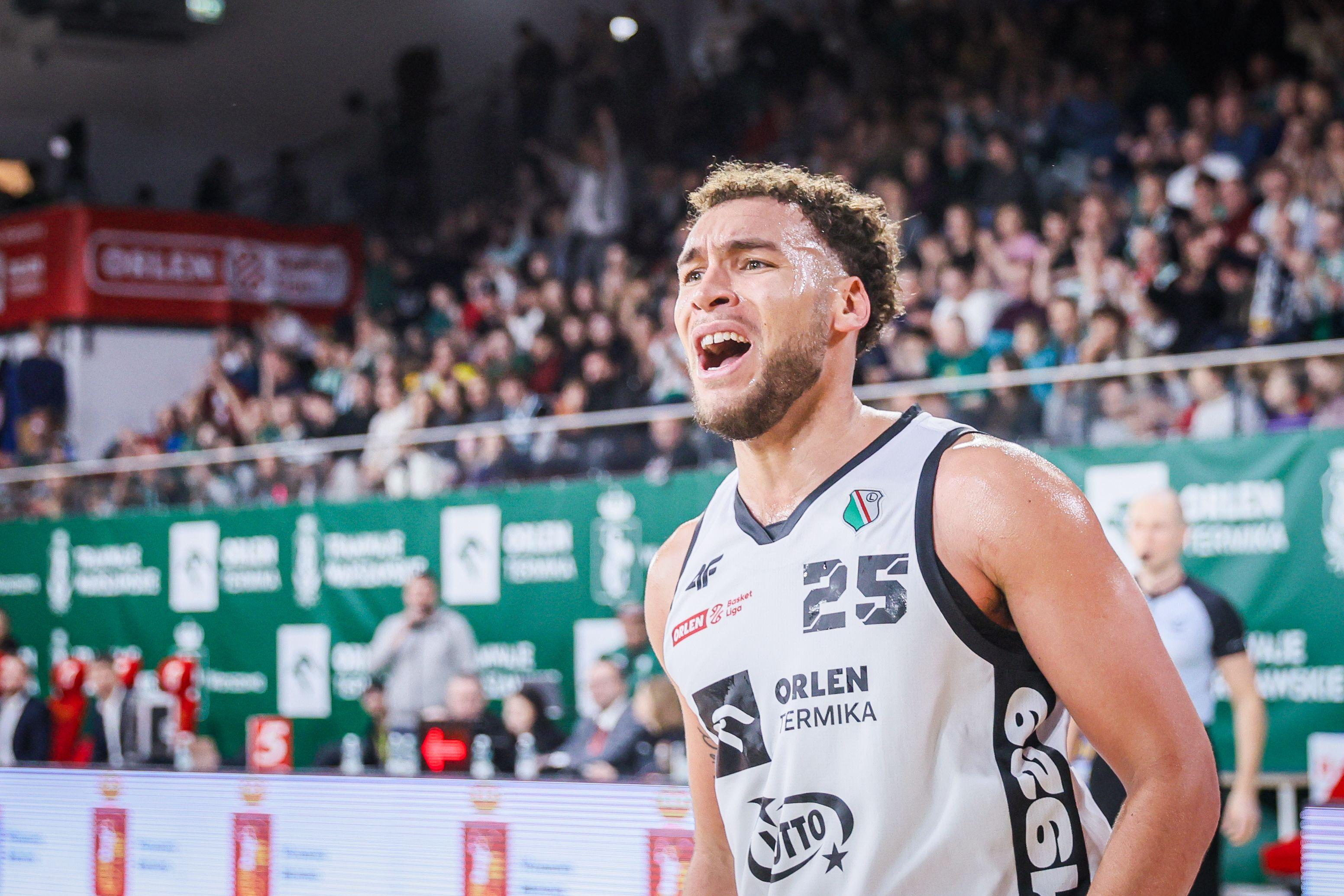 Mistrzowie lepsi od beniaminka