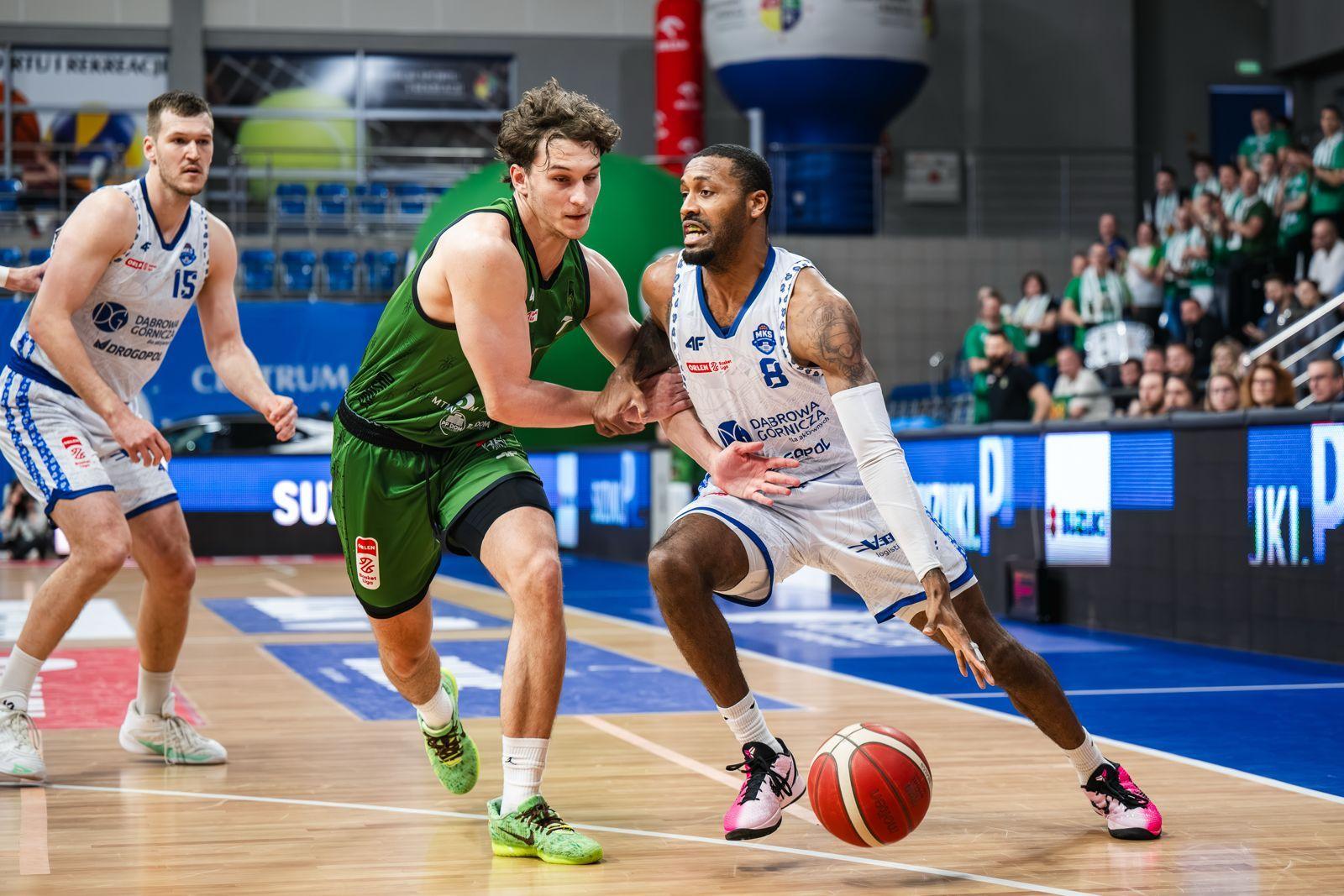 Miasto Szkła walczyło do końca, MKS górą